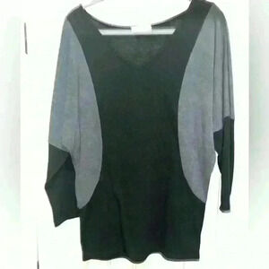 Shulami Pullover Lightweight Sweater, Size L